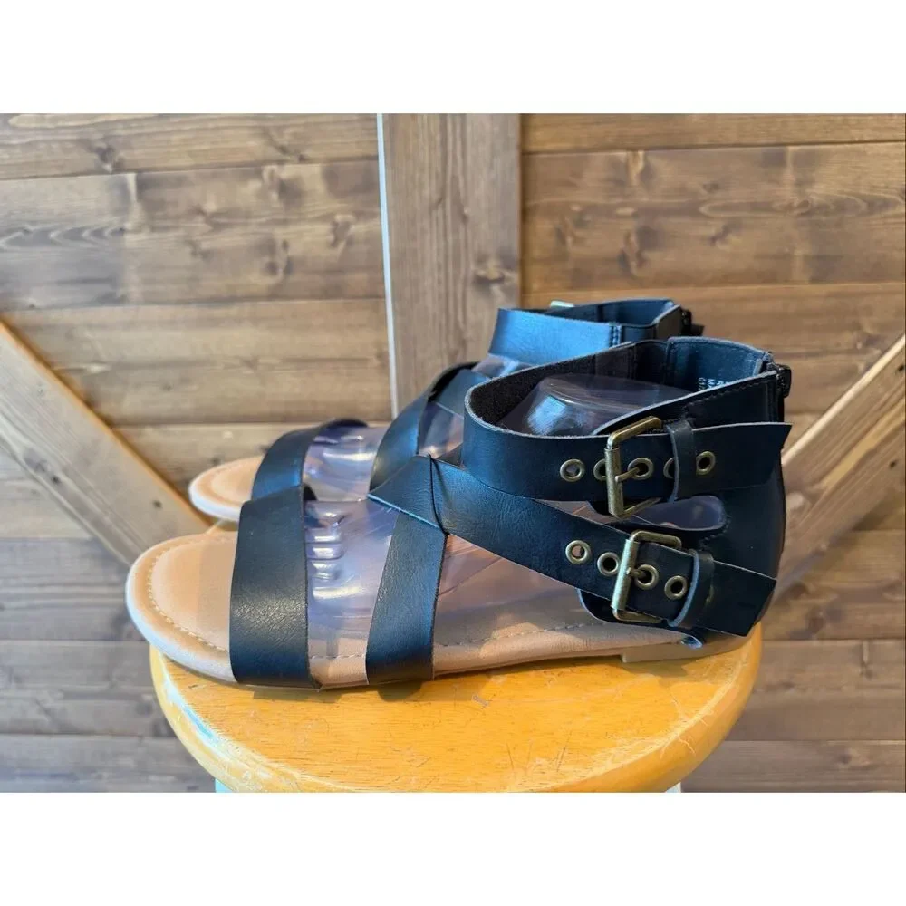 Torrid Black Gladiator Sandals Women’s Size 10.5W Wide Width Double Buckle NWOT